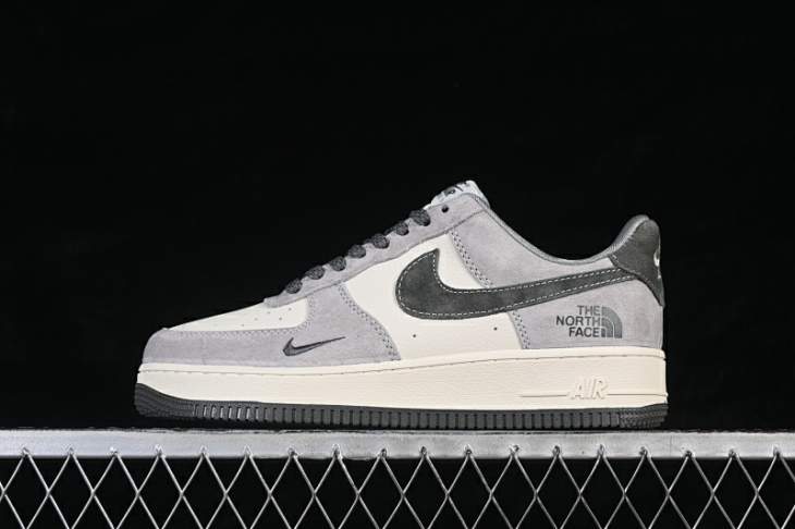 Picture of Air Force 1 _SKUfw22429723480339651fw
